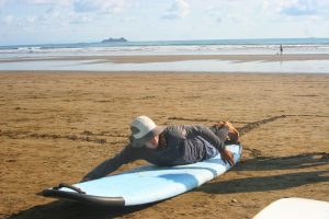 Surf lesson for beginners at Marino Ballena National Park 